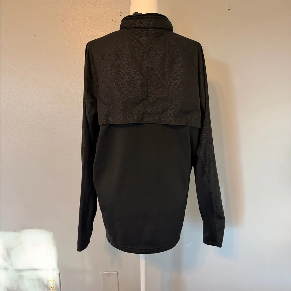 Under Armour Men’s Black Windbreaker